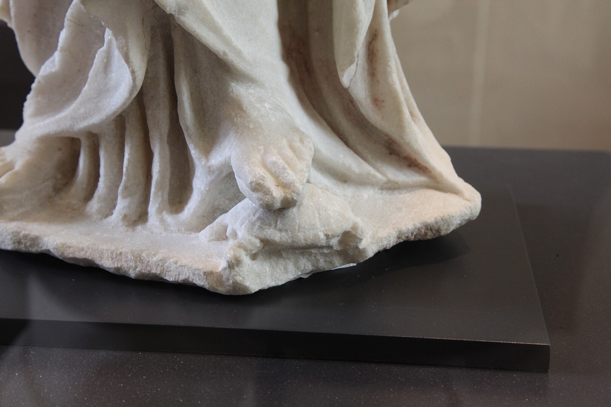 Aphrodite with turtle